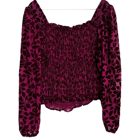 NWT | Torrid | Velvet Smocked Blouson Sleeve Crop Top | Size 2X - Picture 4 of 10